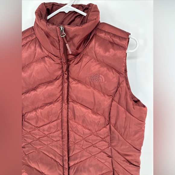 The North Face 550 Puffer Vest size Medium - Picture 3 of 5